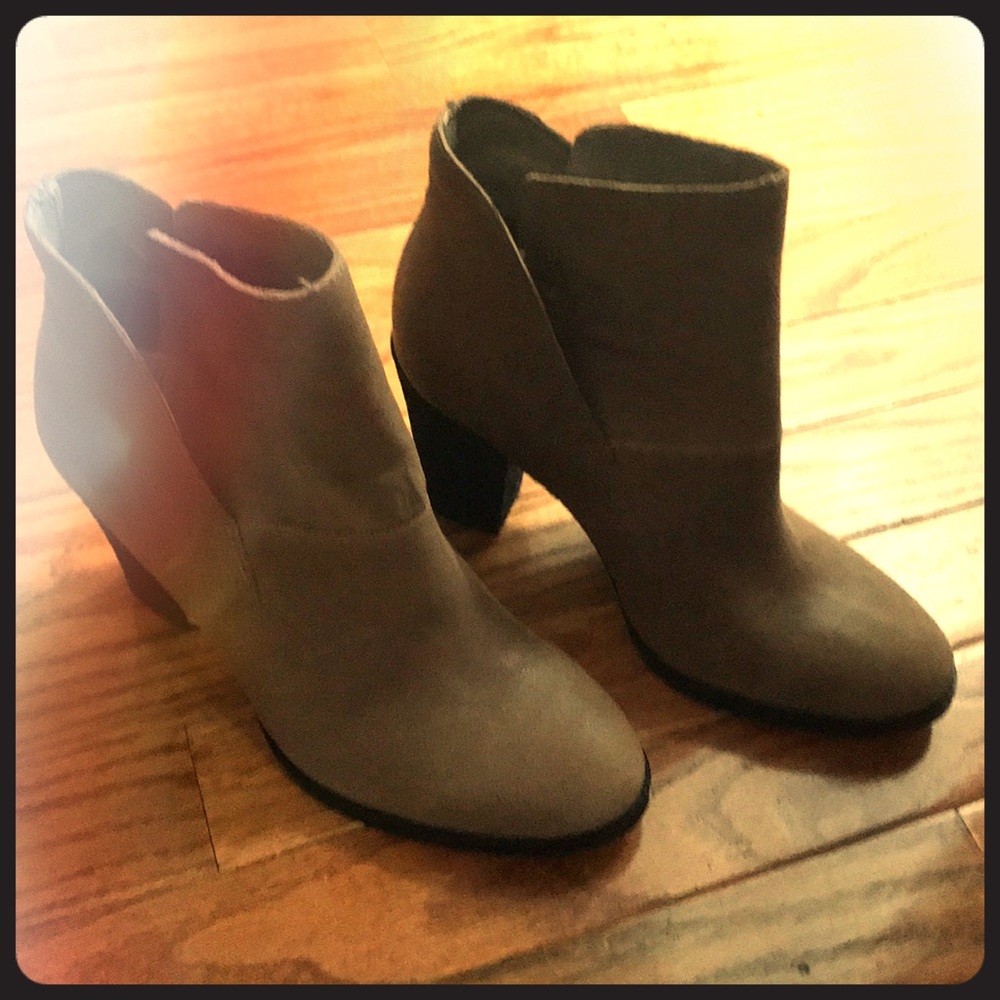 Vince Camuto booties